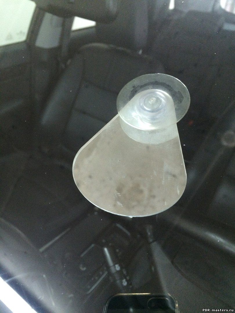 ремонт скола на лобовом стекле автомобиля Kia